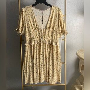 New BCBG dress M